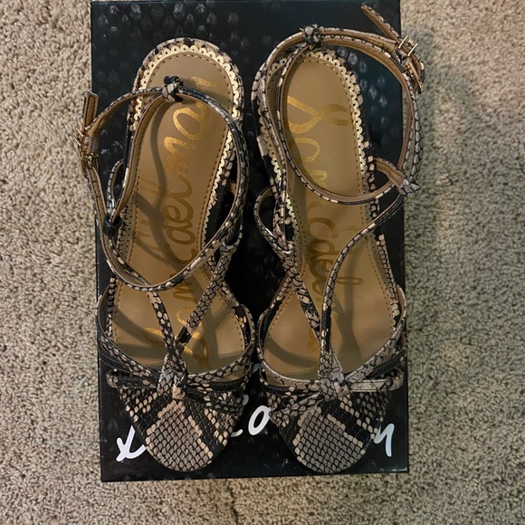 Sam Edelman Pippa Kitten Heeled Sandal - Picture 4 of 6